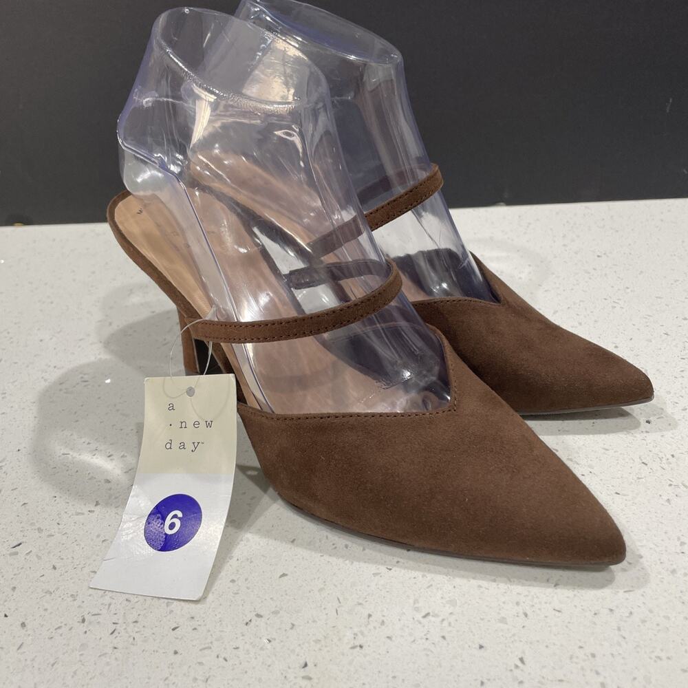 Closed Pointed Toe Heels Sonia Sz 6 NWT Brown Memory Foam Insole – A New Day
